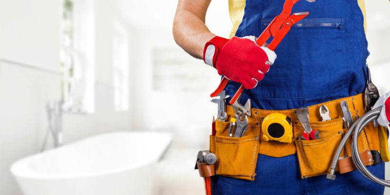 Como Evitar Golpes na Contratação de Encanador em Campinas